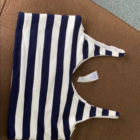 Lucy Love crop top - Picture 2 of 2